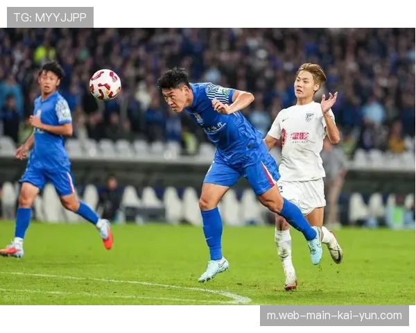 朱辰杰金顺凯搭档中卫 申花本土防线经受亚冠考验